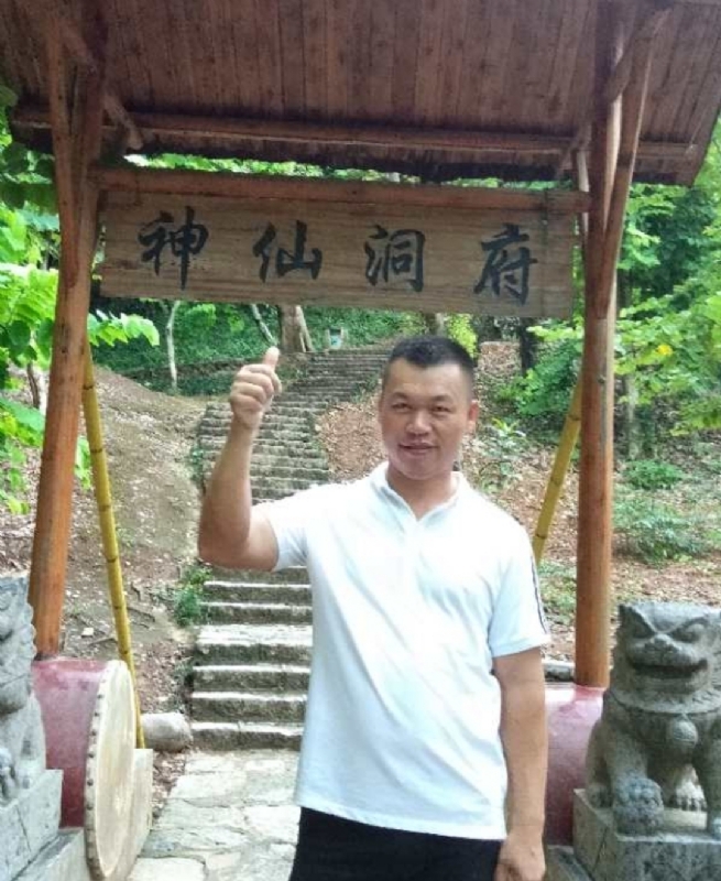 强仔的第一张照片--莆田相亲服务中心