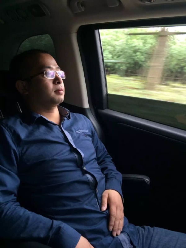 世界那么大的第三张照片--莆田相亲服务中心