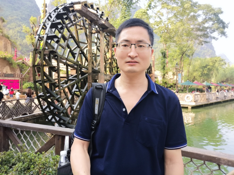 一笑而过的第一张照片--莆田相亲服务中心