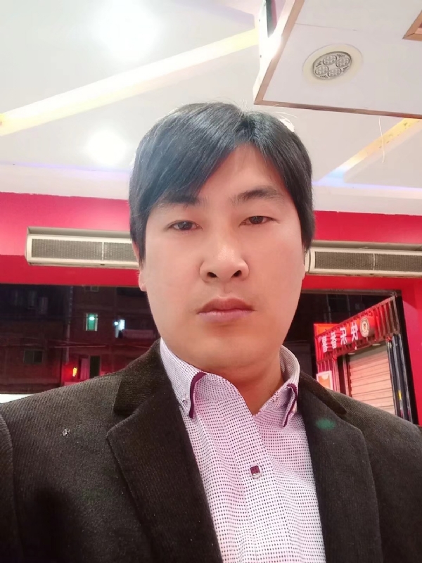 奔跑的第二张照片--莆田相亲服务中心