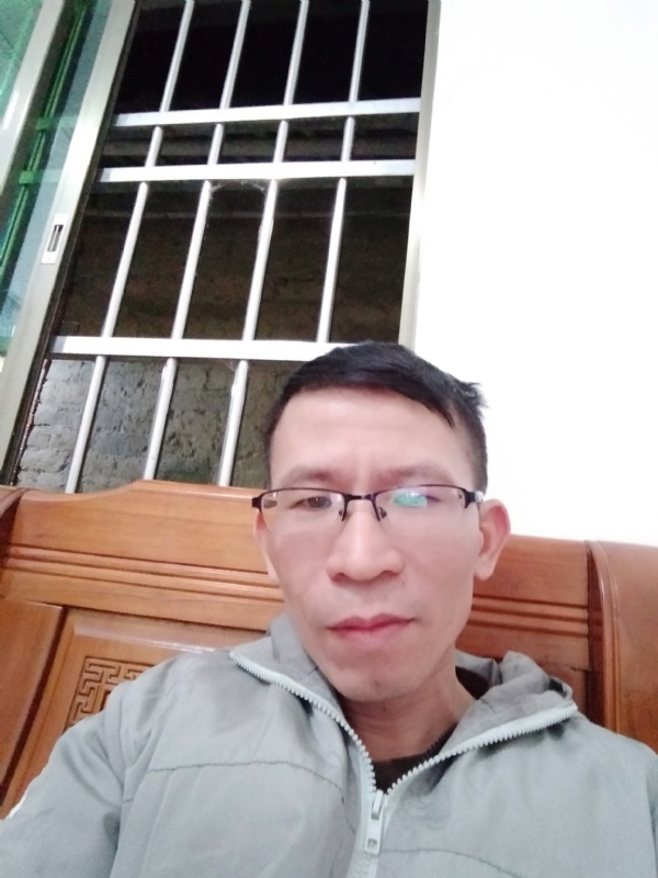 奋斗的第一张照片--莆田相亲服务中心