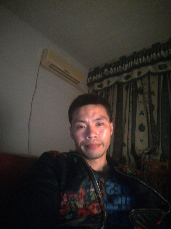 性情男儿的第一张照片--莆田相亲服务中心