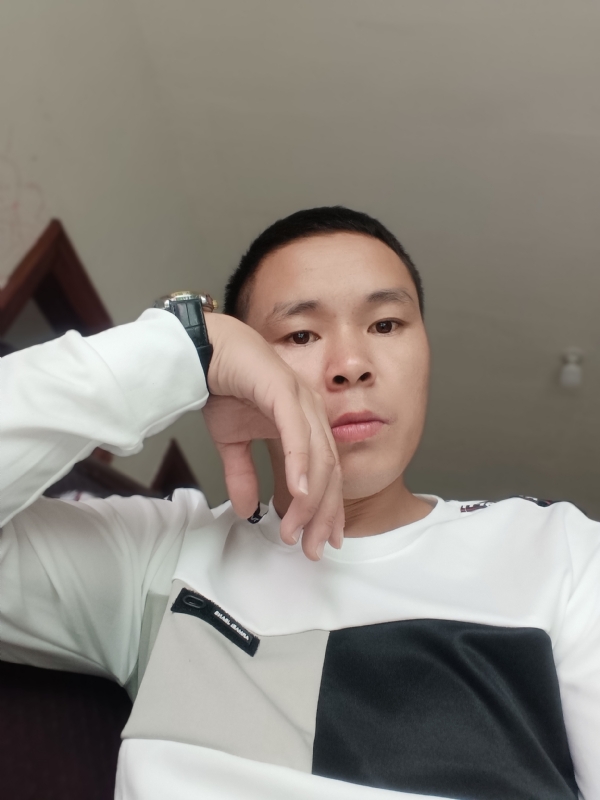 冷漠的第一张照片--莆田相亲服务中心