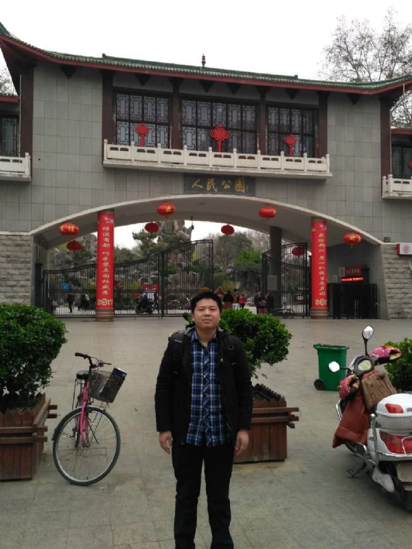 在奋斗的第四张照片--莆田相亲服务中心