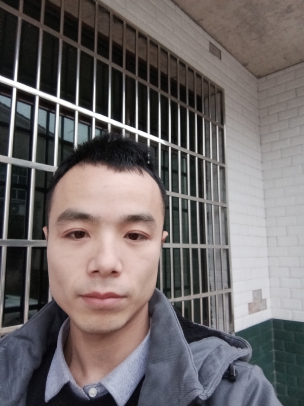 笑得那么开心的第三张照片--莆田相亲服务中心