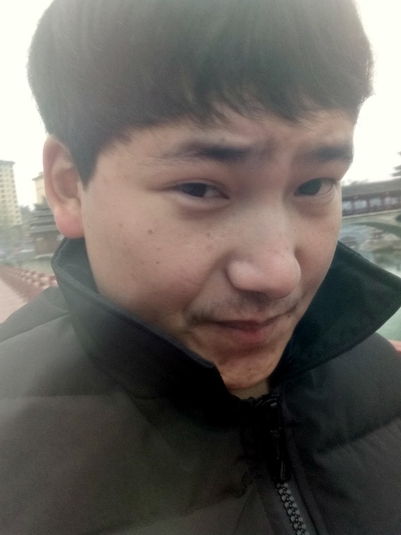 侗族青年作家超超的第二张照片--莆田相亲服务中心