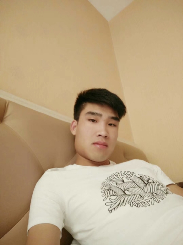 谁不曾孤单上路的第一张照片--莆田相亲服务中心
