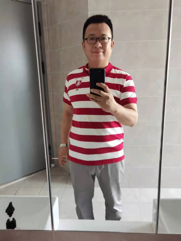 行走的打桩机的第一张照片--莆田相亲服务中心