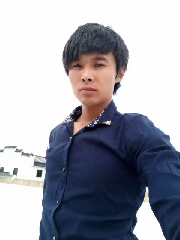庸人自扰的第一张照片--莆田相亲服务中心