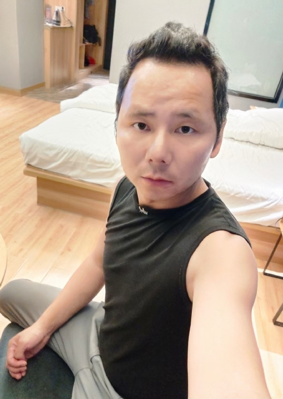 爱远的要命的第一张照片--莆田相亲服务中心