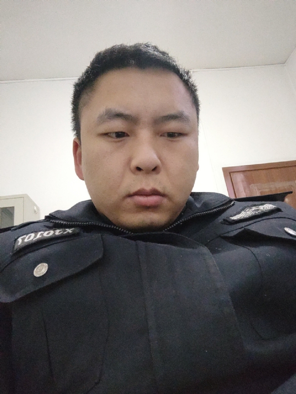 好纠结的第二张照片--莆田相亲服务中心