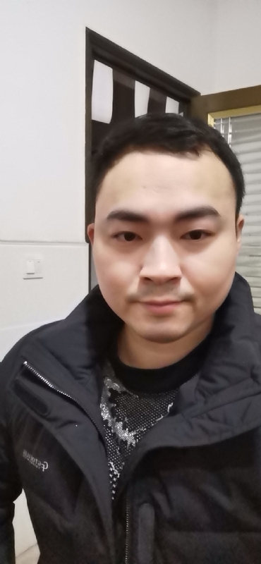 老实人的第一张照片--莆田相亲服务中心