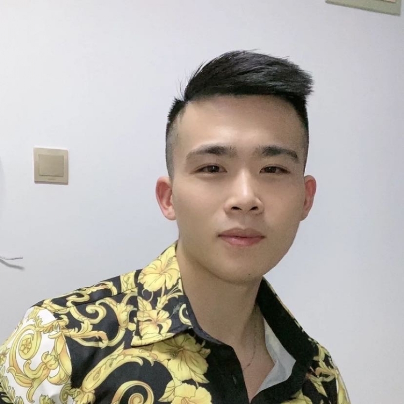 迷彩冲锋衣的第一张照片--莆田相亲服务中心