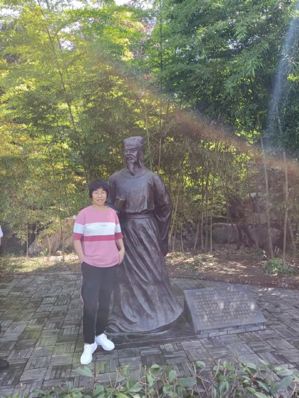 秋天的菊花的第一张照片--莆田相亲服务中心