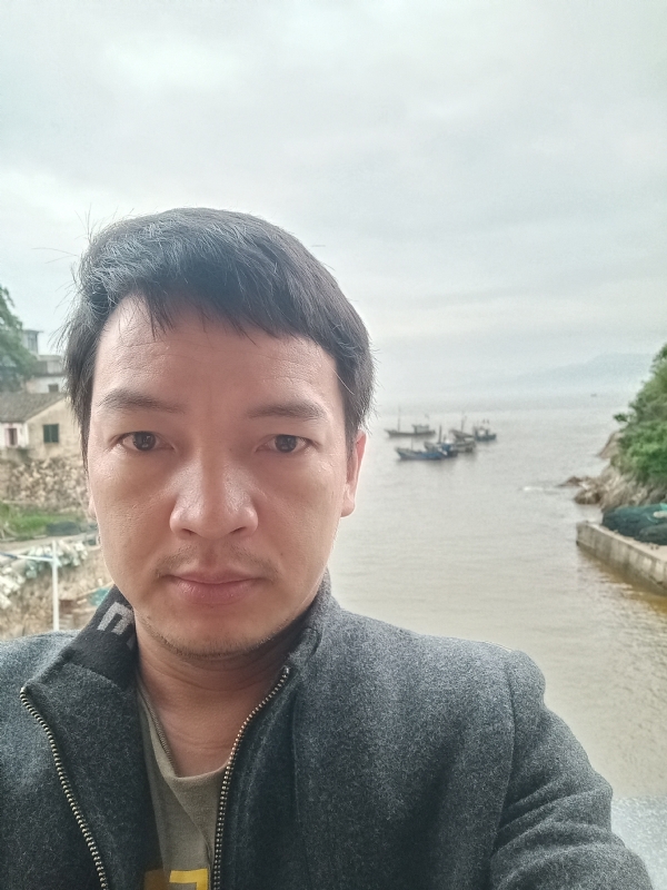 啊亮的第一张照片--莆田相亲服务中心
