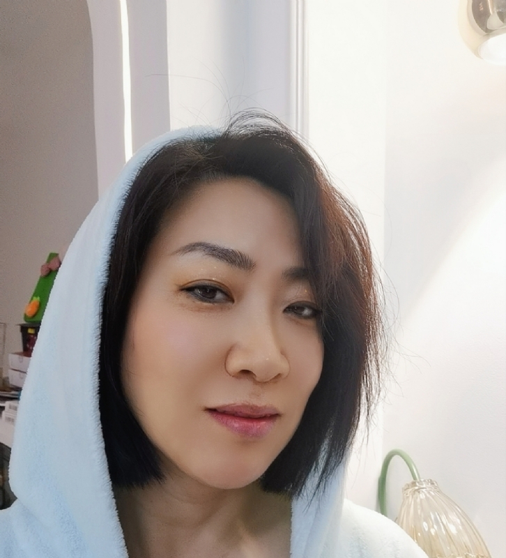 火玫瑰的第一张照片--莆田相亲服务中心