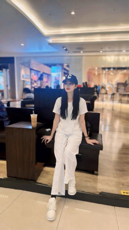 卖火柴的小女孩的第一张照片--莆田相亲服务中心