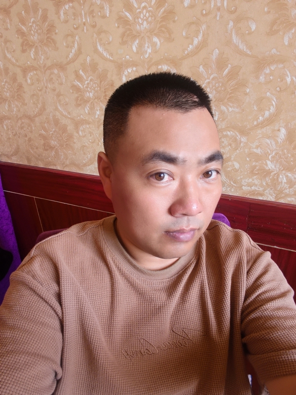 擦亮眼睛向前看的第二张照片--莆田相亲服务中心