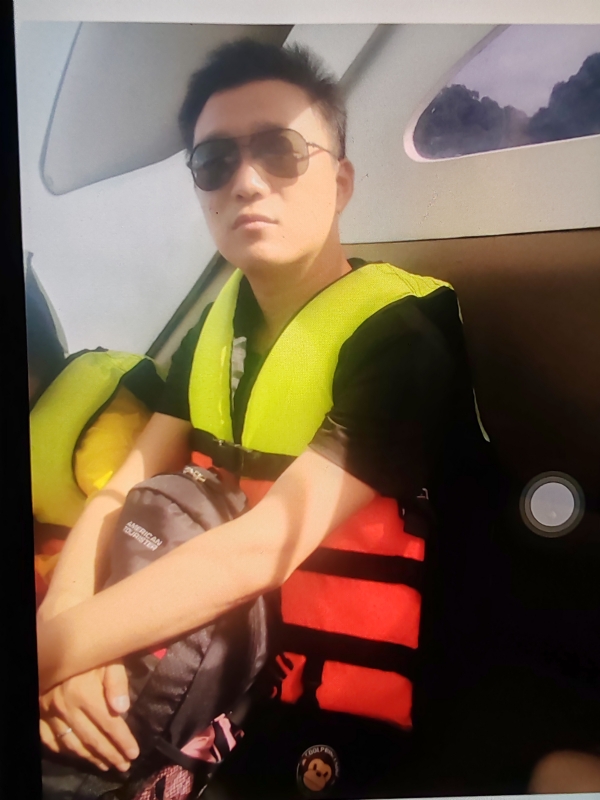 座看烟霞散的第一张照片--莆田相亲服务中心
