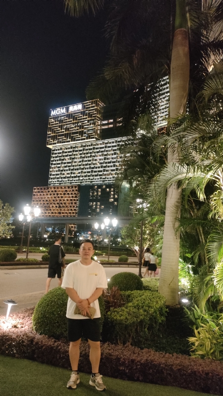 熟悉的身影的第一张照片--莆田相亲服务中心