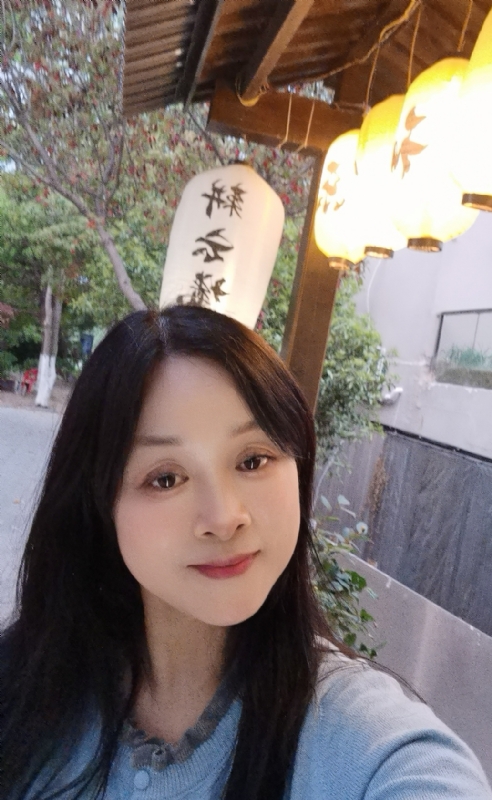 伊伊的第一张照片--莆田相亲服务中心