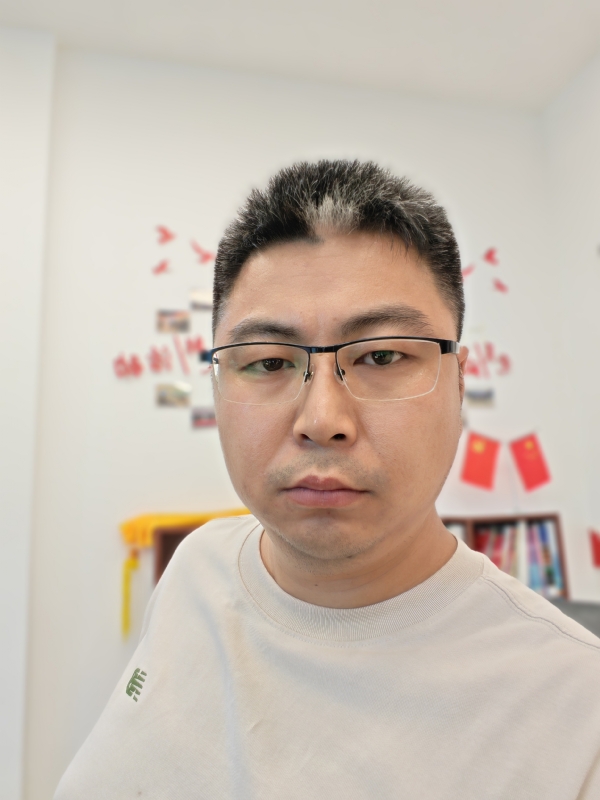苦海寻舟的第一张照片--莆田相亲服务中心